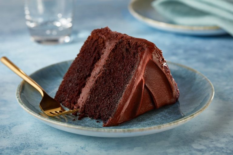 How You Can Find The Fresh Chocolate Cake Delivery?