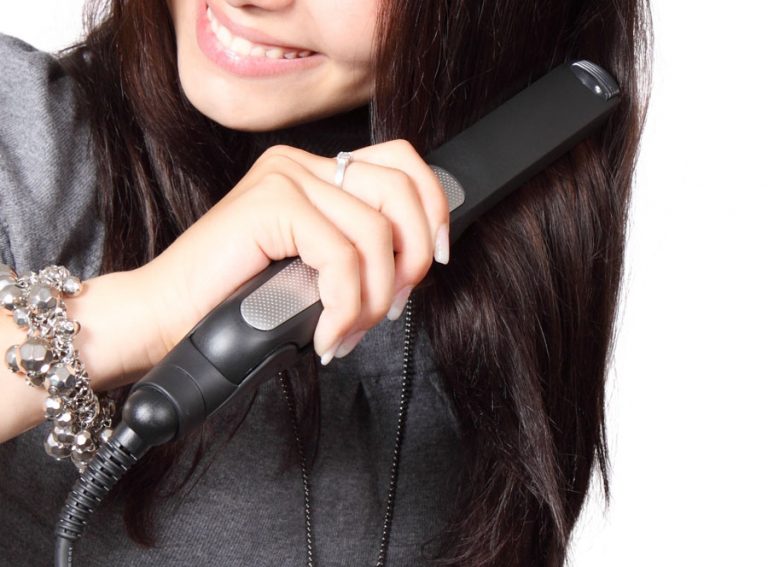 A Brief Discussion on Different Categories of Hair Straightening Methods